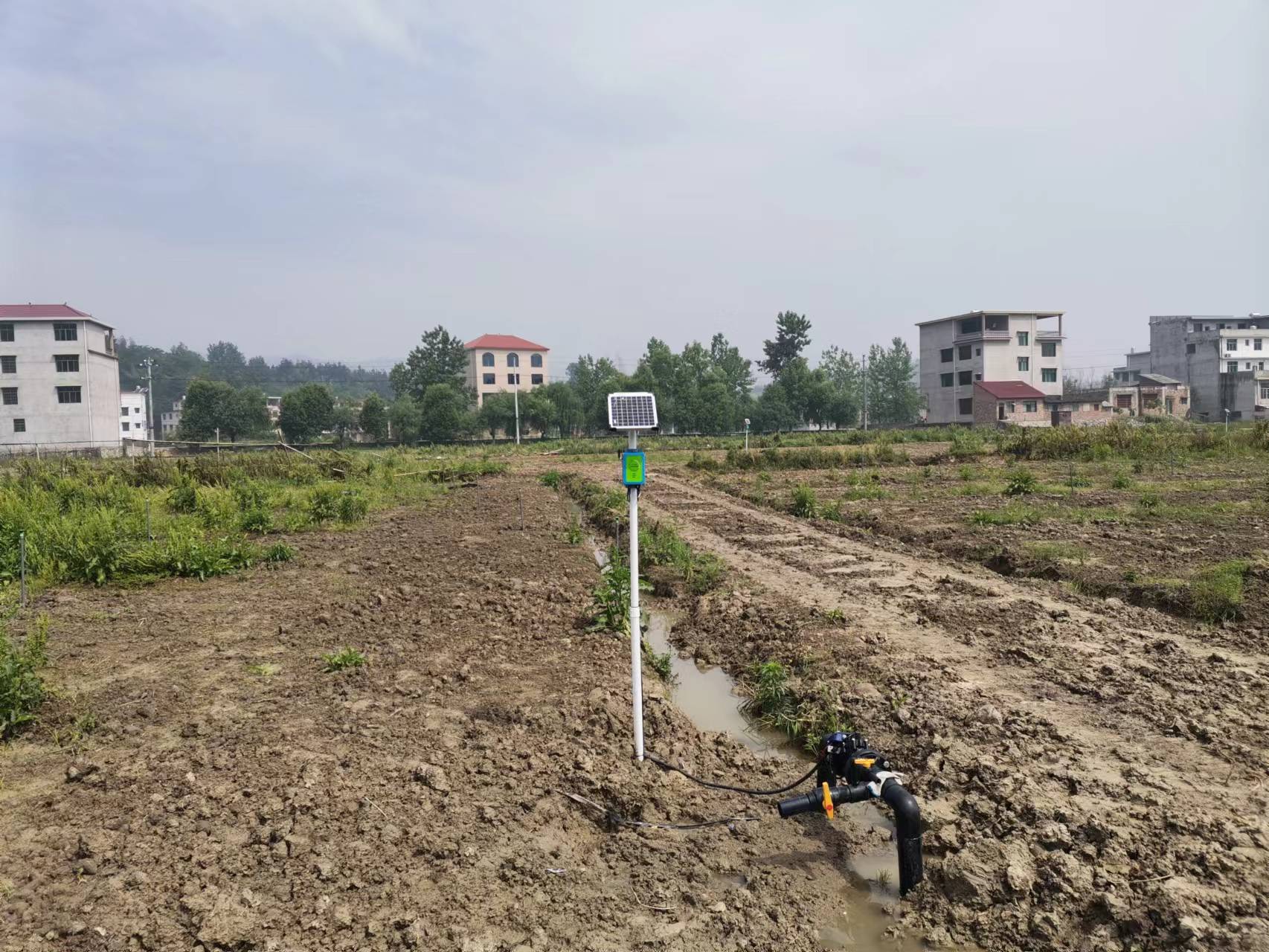 湖南農(nóng)業(yè)水肥一體化灌溉,湖南別墅庭院智能灌溉,長(zhǎng)沙沁園灌溉有限公司,湖南足球場(chǎng)噴灌,長(zhǎng)沙足球場(chǎng)噴灌,足球場(chǎng)噴灌,足球場(chǎng)灌溉,長(zhǎng)沙足球場(chǎng)灌溉,湖南足球場(chǎng)灌溉